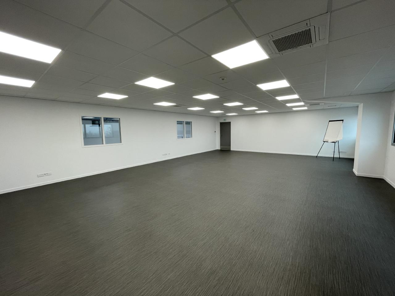 Local d'activité Parçay-Meslay 203m² Location local d'activité Parçay-Meslay Indre-et-Loire OLACT2419627 2